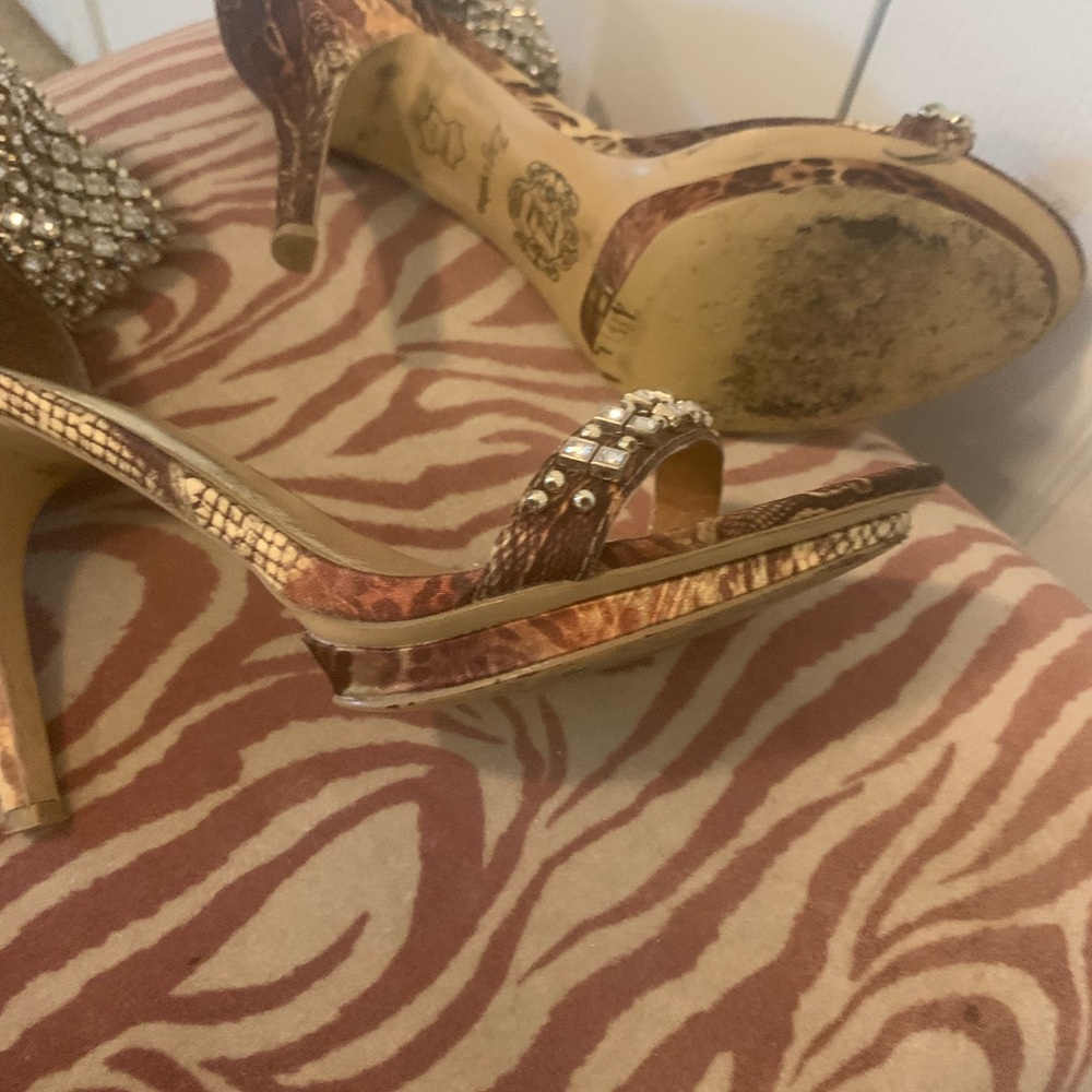 Elegant Rhinestone Embellished Zigi SoHo Heels - Picture 8 of 11